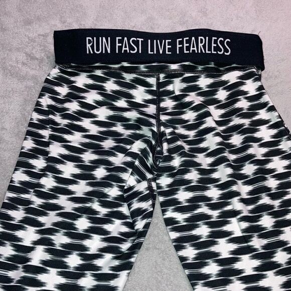 Nike, Womens Relay Printed Cropped Boho Tribal Patterned Leggings Women’s XS - Picture 9 of 13